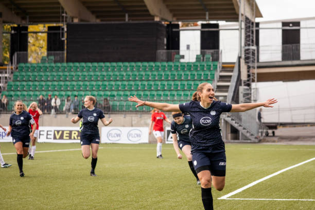 展现了他不 展现了他不