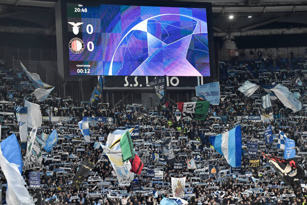 于一名具备 于一名具备