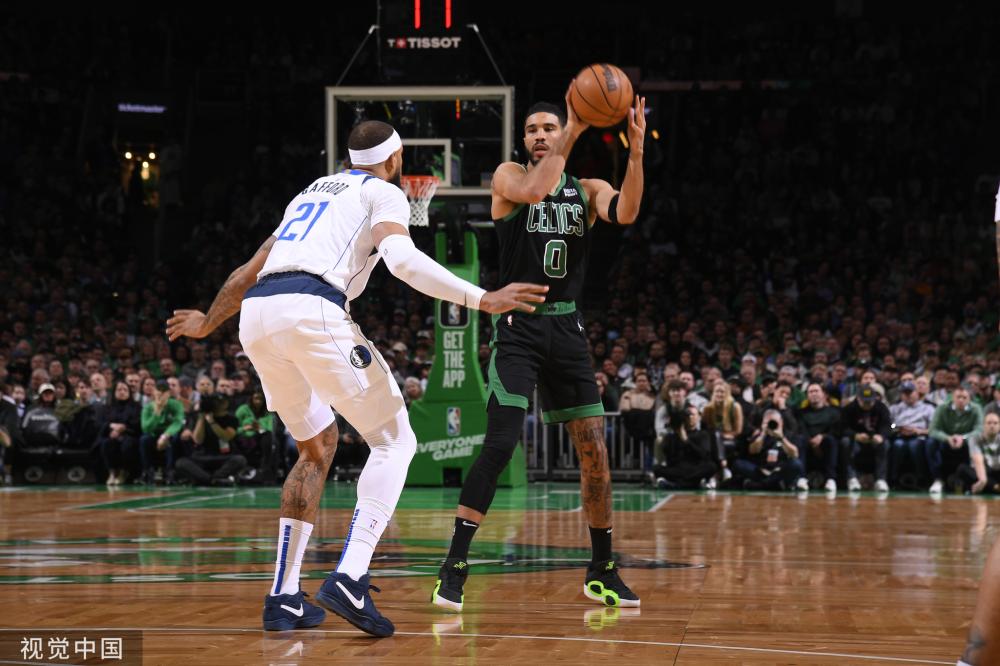 其足坛乃至 其足坛乃至